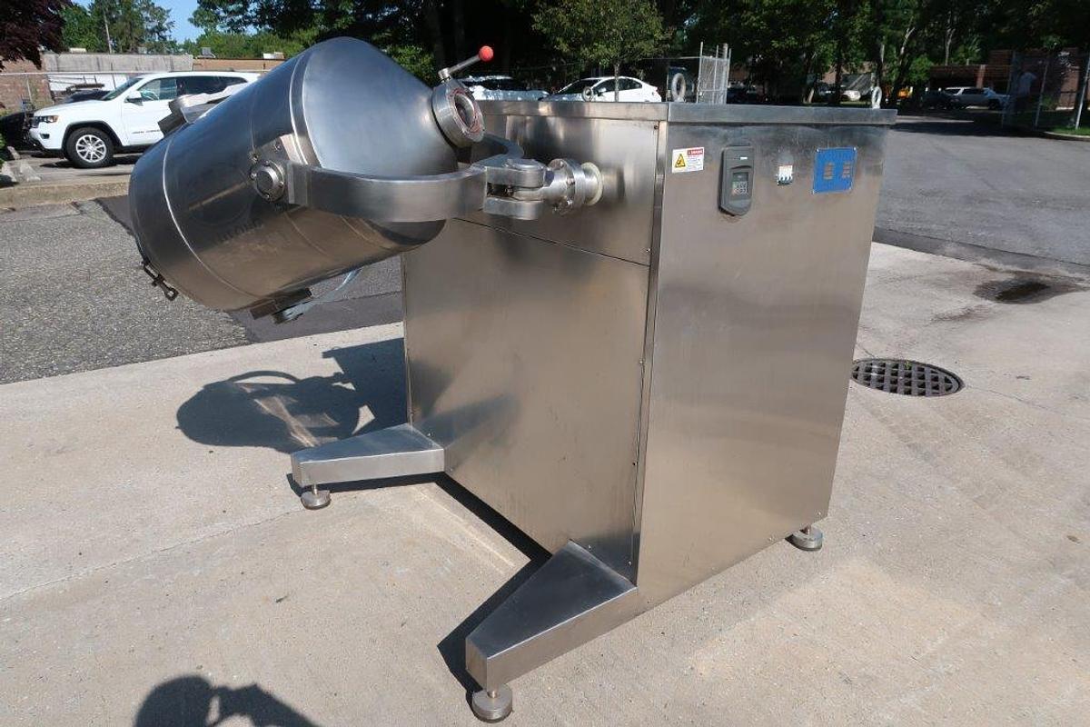 Used YuTong 200 Liter SS Multi-Directional Tumbling Mixer