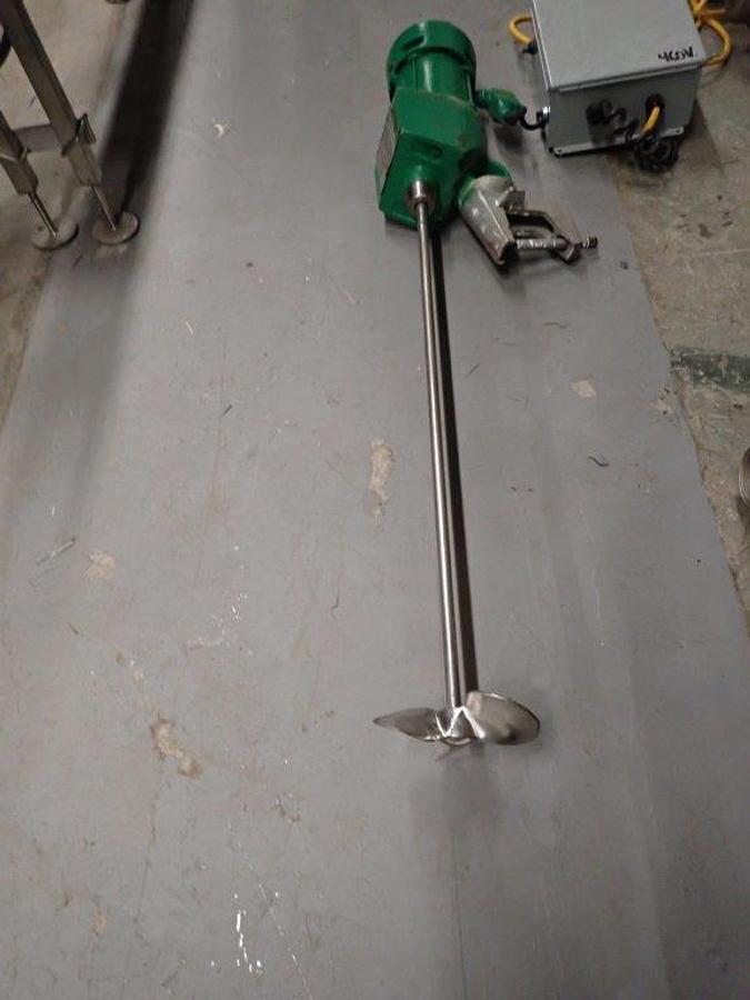 Used Lightnin 3/4 HP Clamp On Portable Agitator, Variable Speed