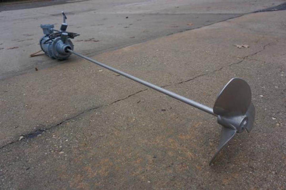 Used Chemineer 1 HP Explosion Proof Clamp On Prop Mixer