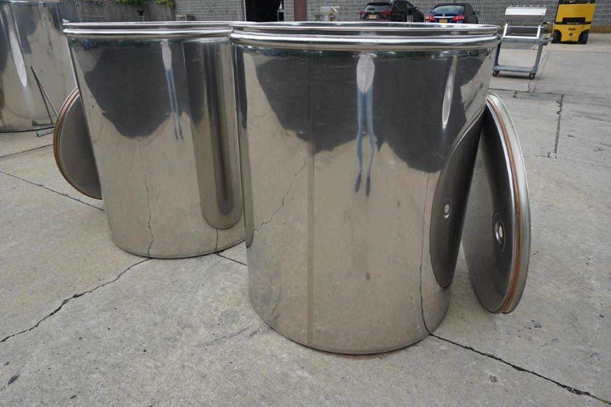 Used 264 Gallon L.A. Inox (Italy) Wine Tanks with Floating Lids (2)