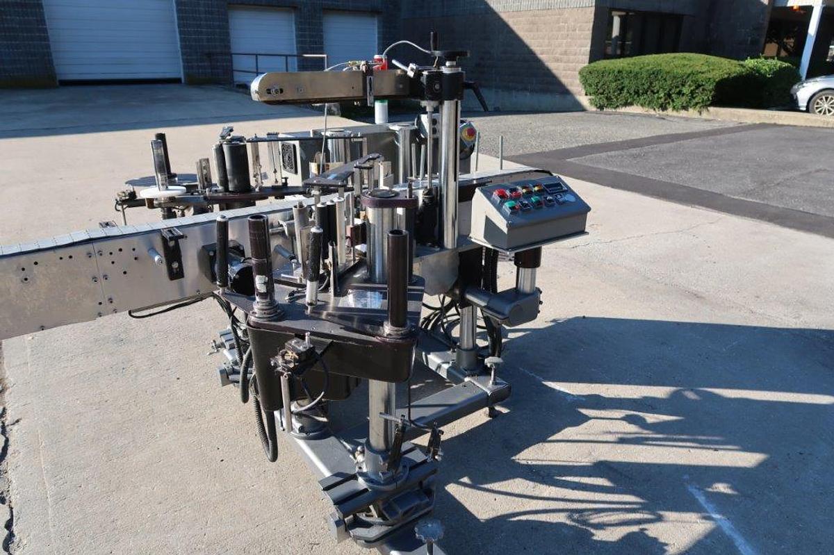 Used CCL Automatic Pressure Sensitive Labeling Machine