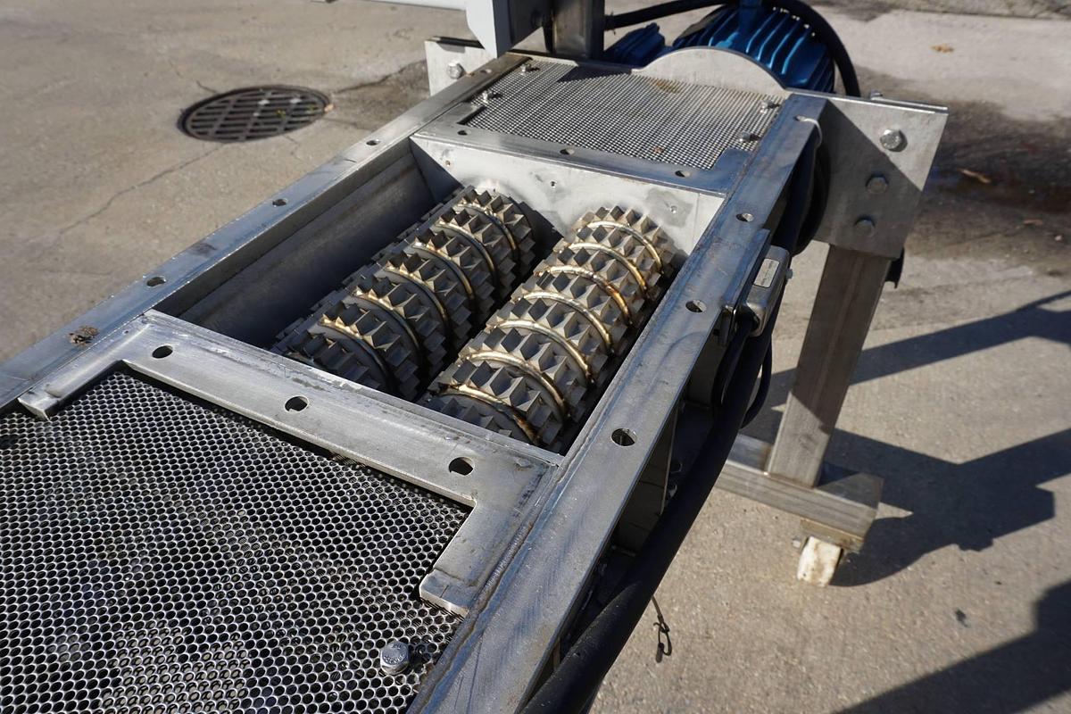 Used Atlantic Coast Crushers Two Roll Mustard Seed Crusher, Stainless
