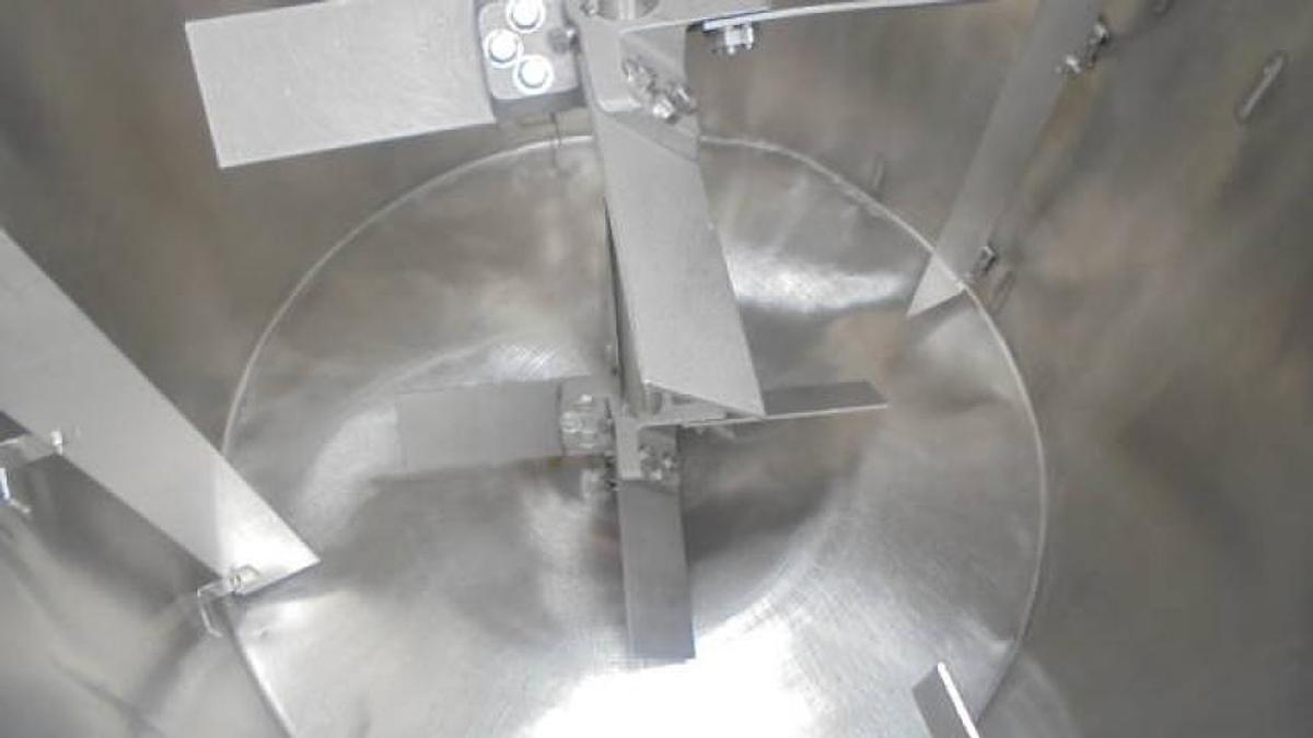 Used 350 Gallon Stainless Closed Top Vertical Mix Tank, 5HP, XP