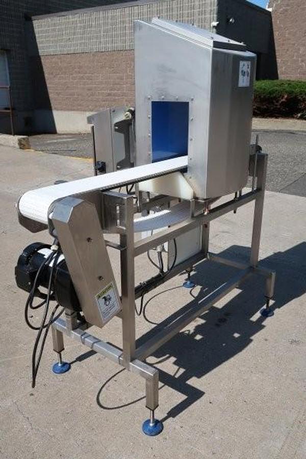 Used Loma SS Motorized Metal Detector, 6 In. Wide X 10 ½ In. High Aperture