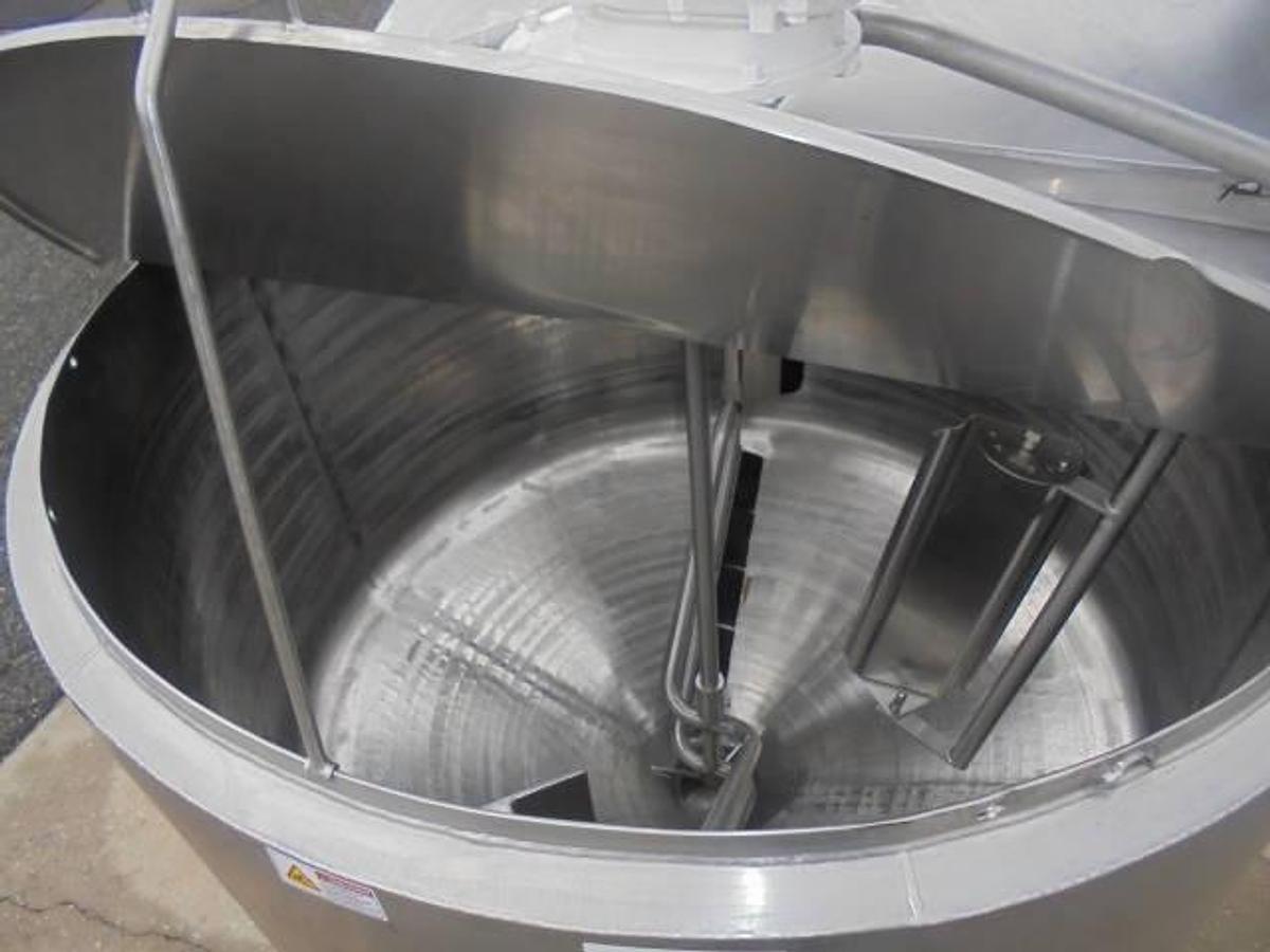 Used 600 Gallon Mueller Scrape Surface Cone Bottom Mix Kettle, 90PSI Jacket