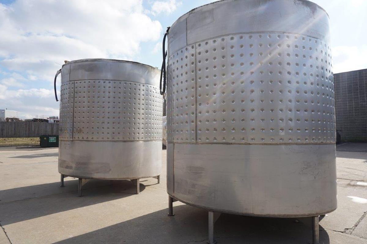 Used Feldmeier 3,000 Gallon Stainless Jacketed Vertical Tank, Wine Use