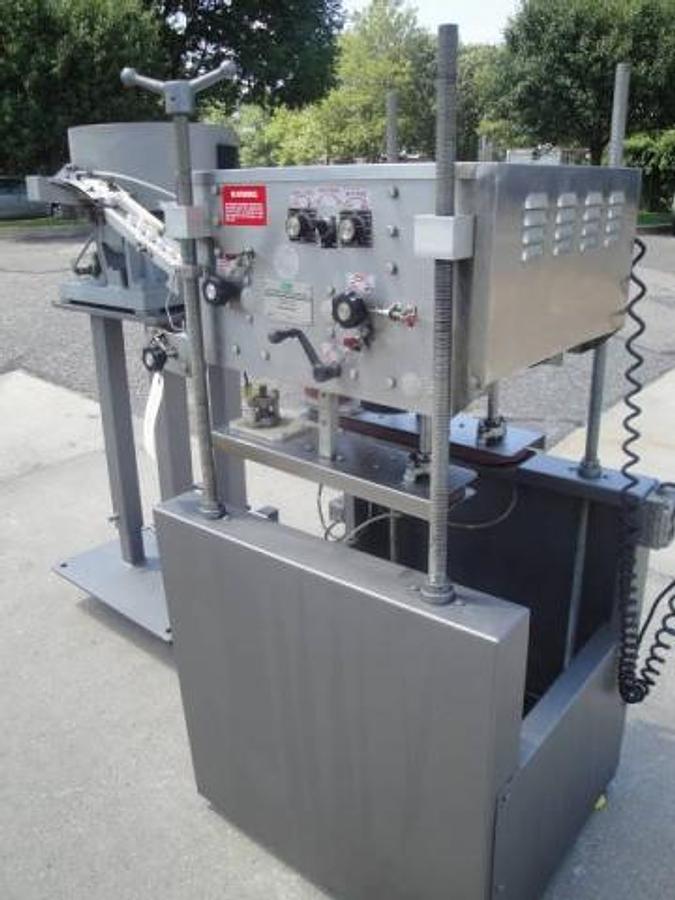 Used Elf Four Spindle Adjustable Capper With Bowl Feeder