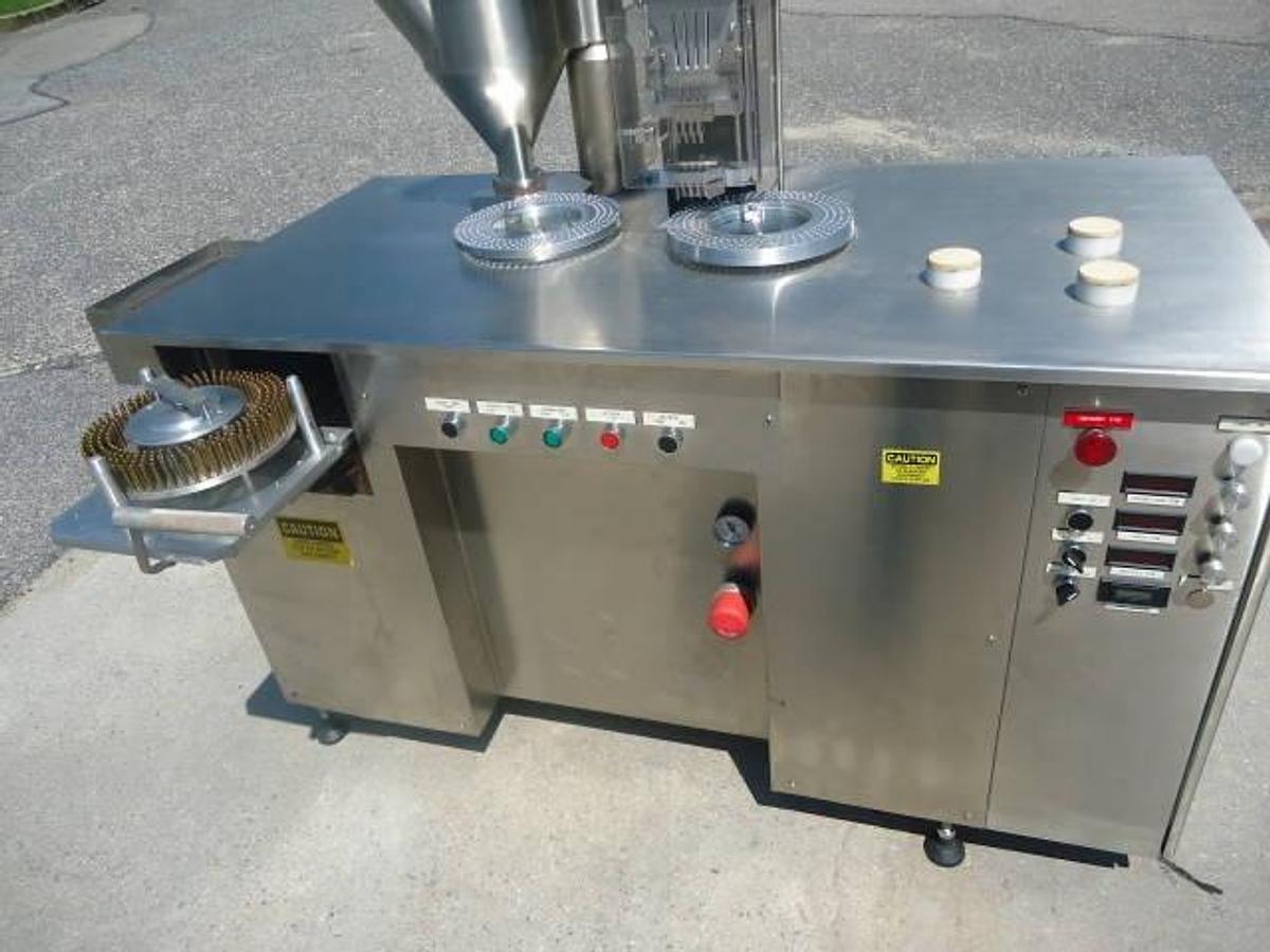 Used Capsugel Ultra 8 Ii Capsule Filling Machine