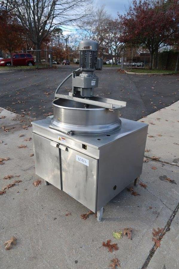 Used 40 Gallon Cleveland Range Stainless Steel Scraper Agitated Kettle, Auto Tilt discharge