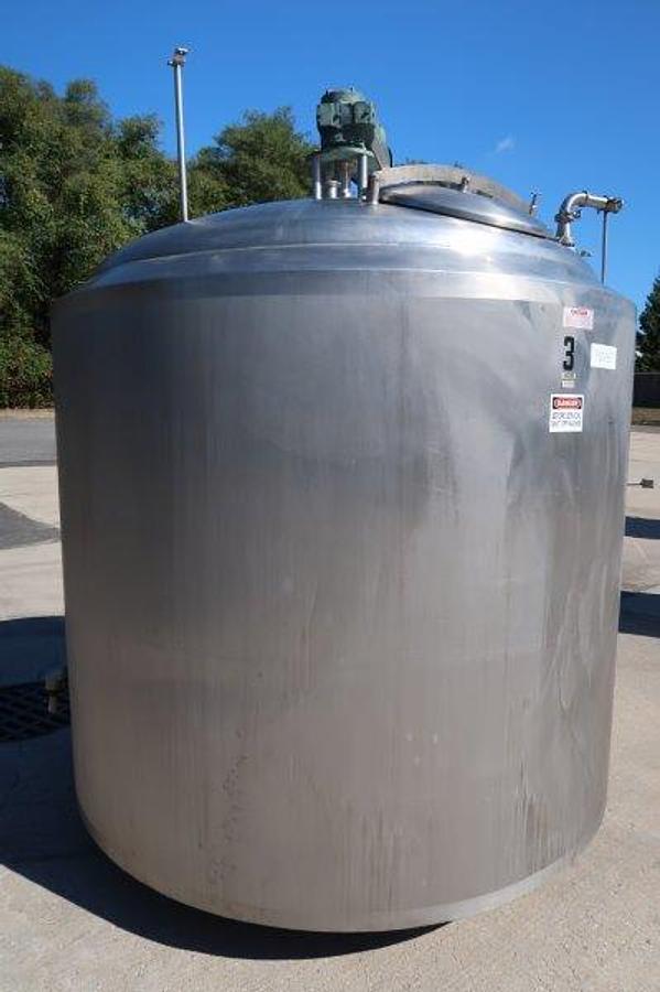 Used APV Crepaco 800 Gallon SS Mixing Tank, 94 PSIG Jacket