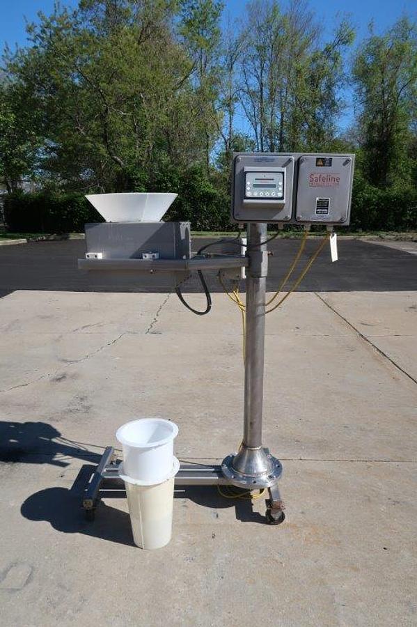 Used Safeline Gravity Flow Metal Detector, 10 In. Diameter Aperture
