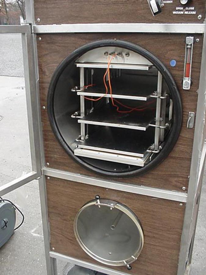 Used Virtis Laboratory Freeze Dryer With Stoppering