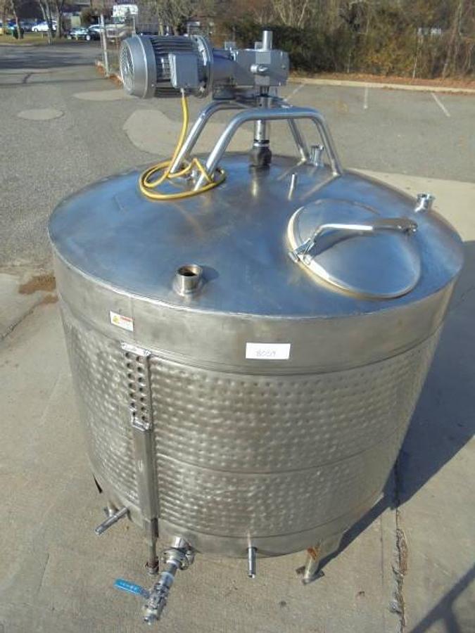 Used 1,000 Gallon Mueller Stainless Dimpled Jacketed Mix Tank