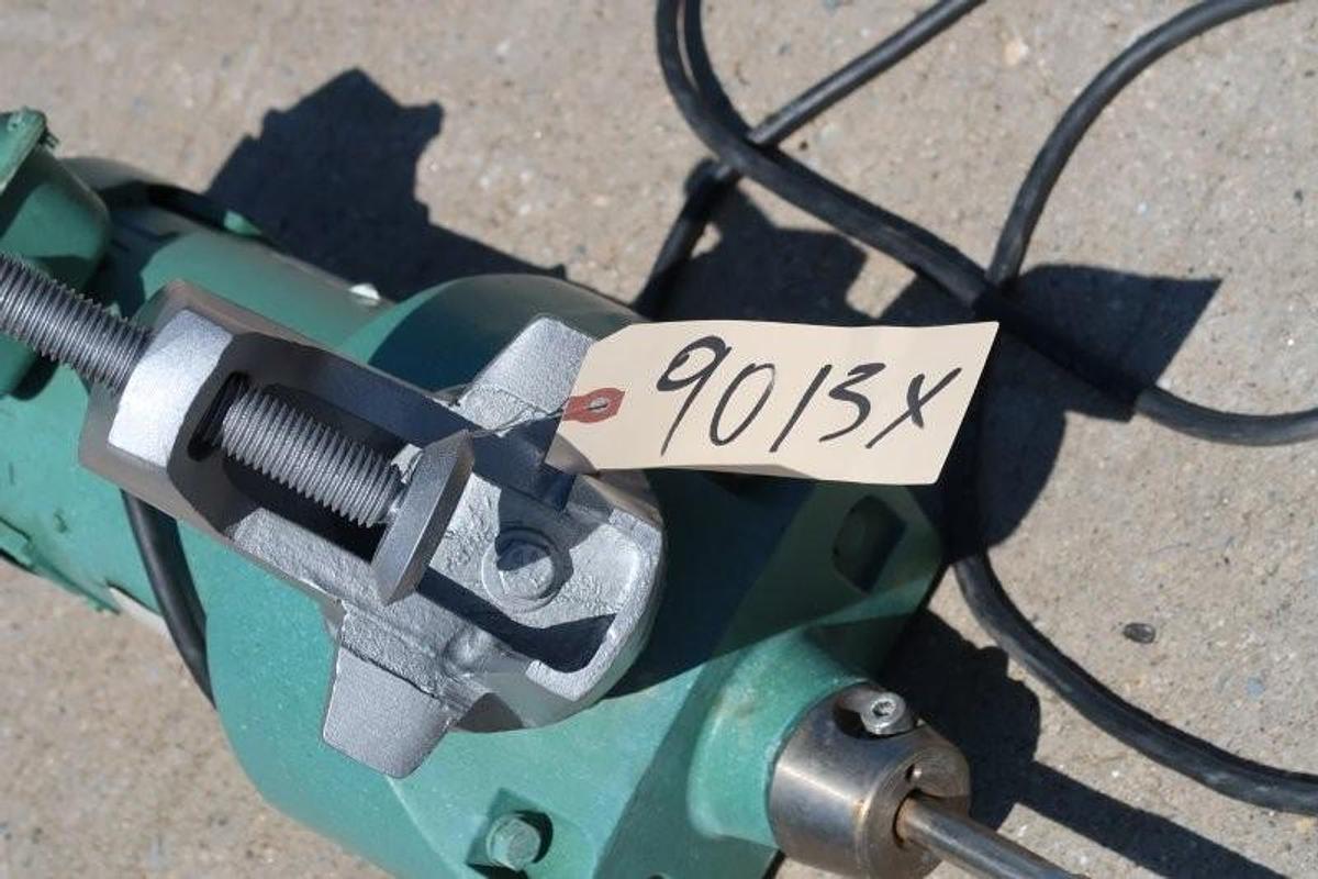 Used Lightnin 1/3 HP Clamp-On Portable Mixer, Variable Speed