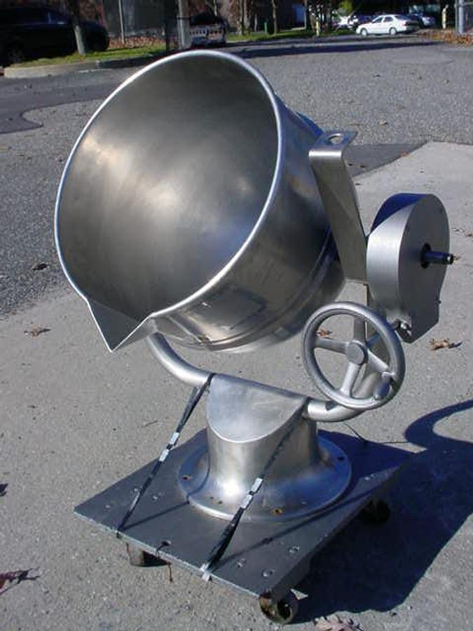 Used 20 Gallon Groen Stainless Steel Tilt Kettle, 45 Psi Jacket
