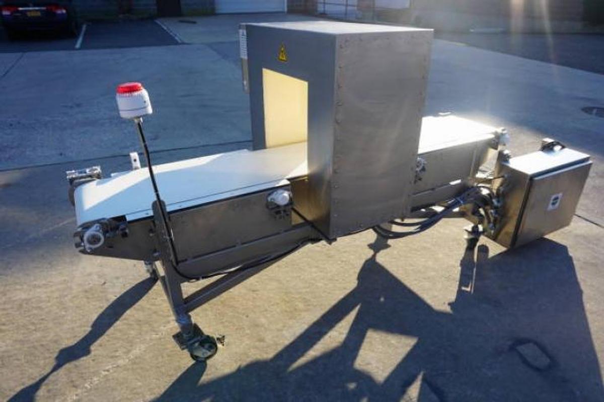 Used Cassel “Shark 2” Stainless Steel Metal Detector,18 In. Wide X 16 In. High Aperture