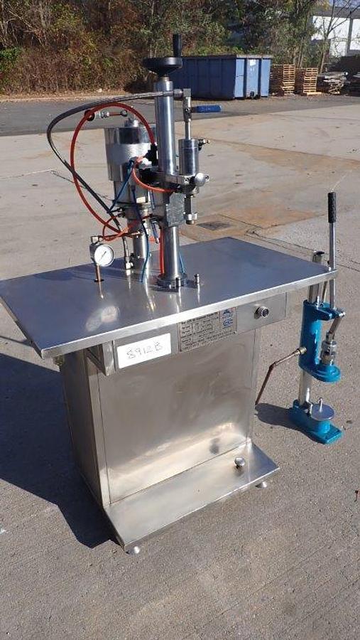 Used Yangzhou Media Semi-Automatic Aerosol Filler, Rated 600 Cans per Hour