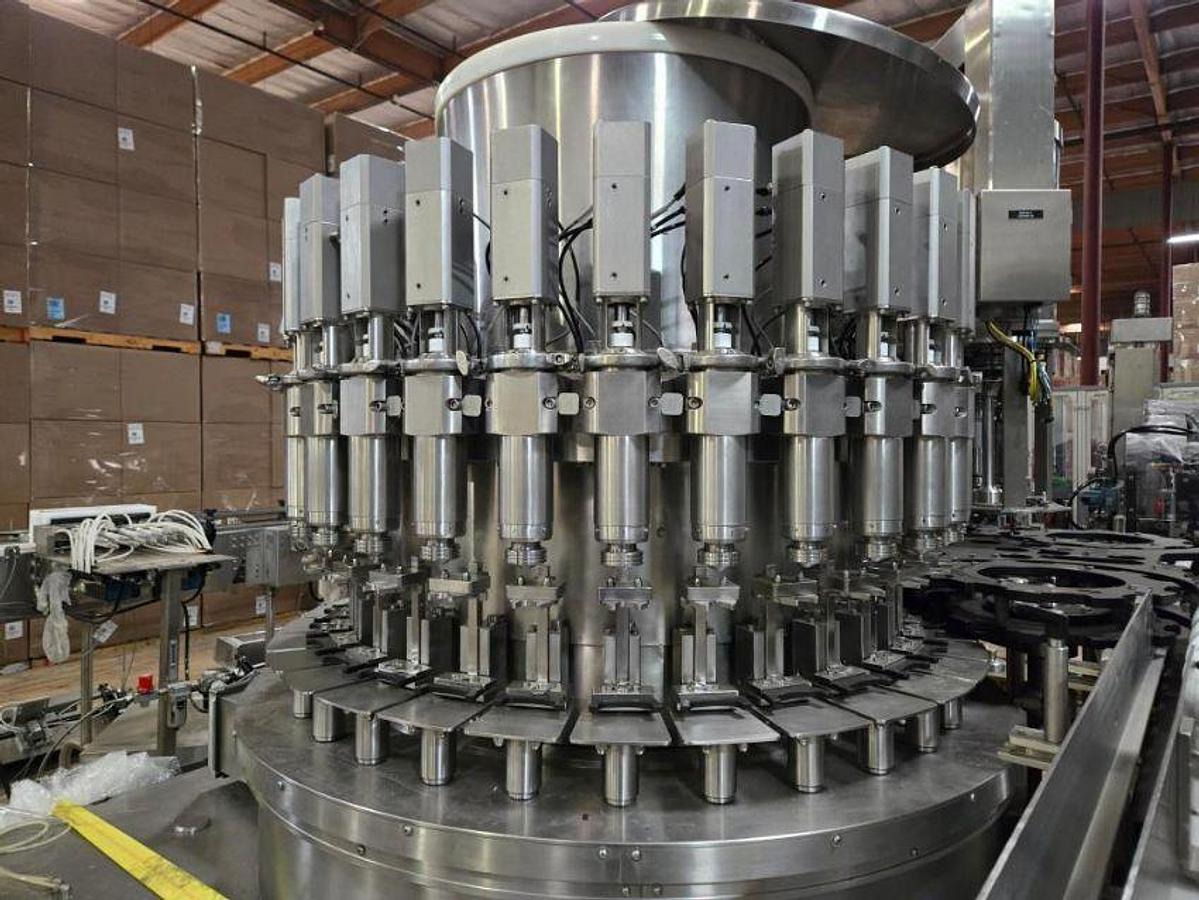 Used Federal SS 30 Head Filling and 10 Head Capping Machine