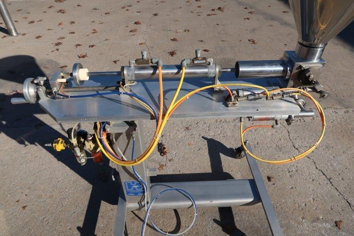 Used Hinds Bock SP-64 Single Piston Filler, Air Driven