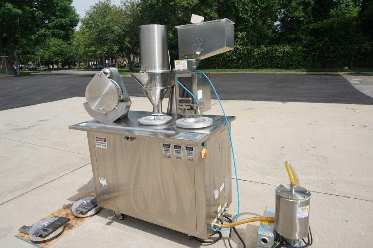 Used Semi-Automatic Encapsulator, Size 00, 0, 1 and 2 Tooling, Manufactured 2016