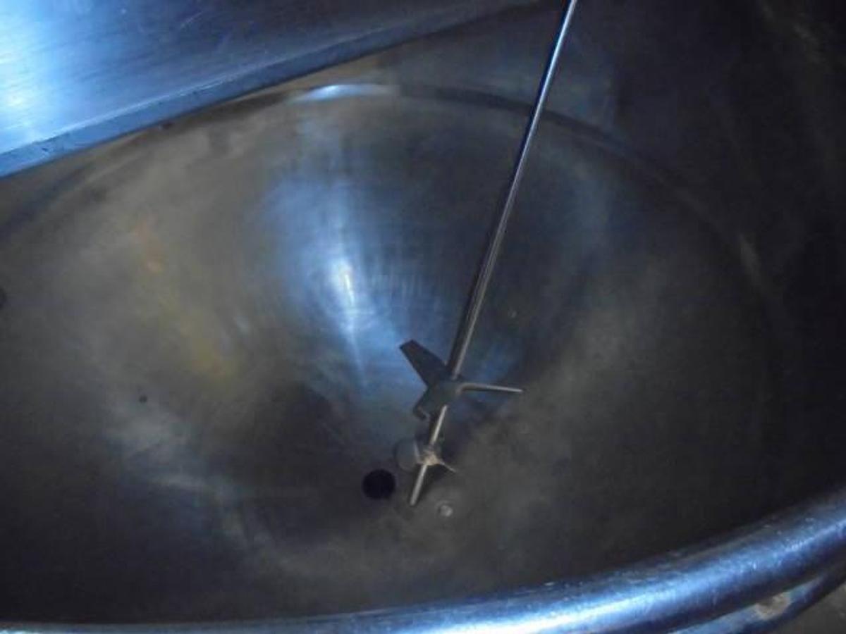Used 150 Gallon 316 Hamilton Stainless Steel Jacketed Hemispherical Kettle With Lightnin Mixer