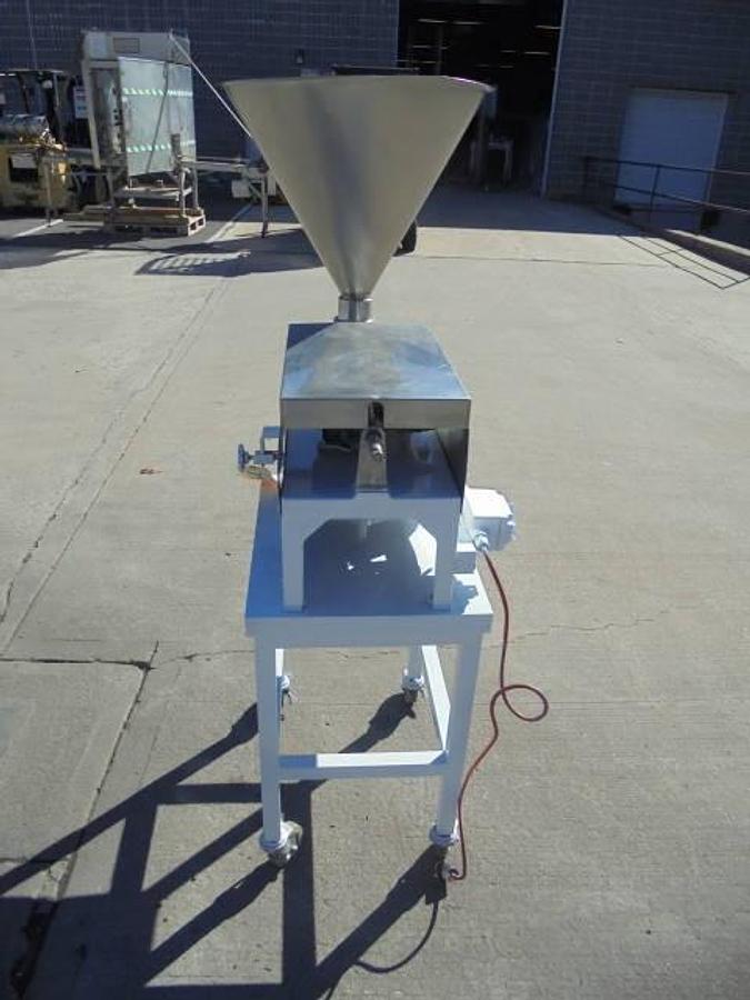 Used Simplex Single Piston Filler, Electric