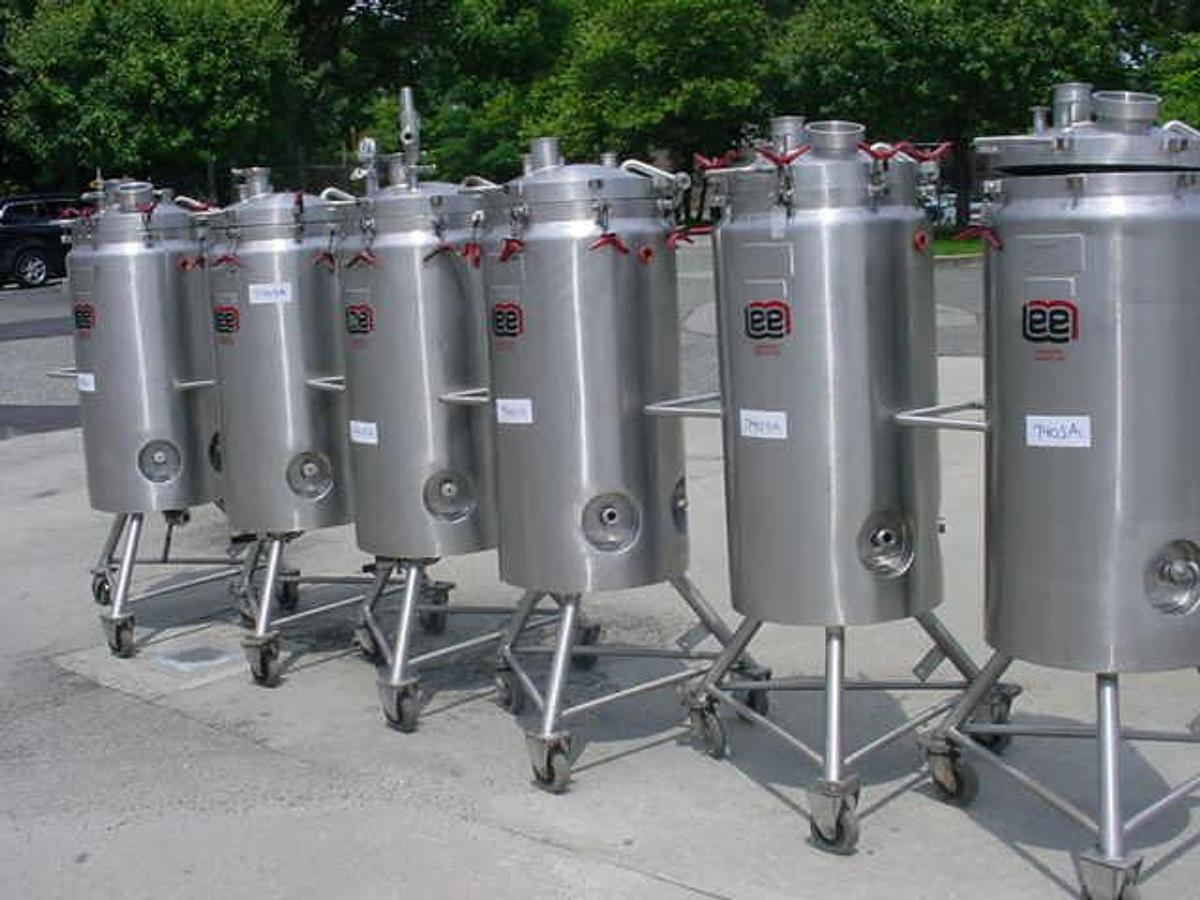 Used 50 Gallon Lee Type 316l Ss Jacketed Vacuum Sanitary Tanks