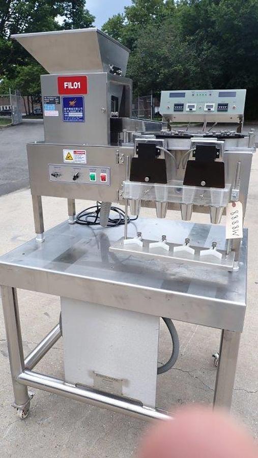 Used Chi New Tabletop Electronic Tablet/Capsule Counter