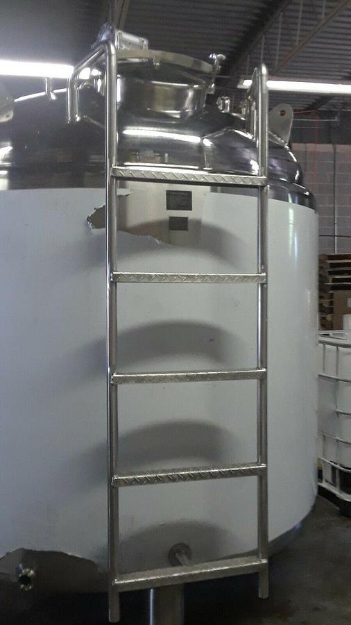 Used 1,200 Gallon Stainless Steel Jacketed Mix Tank, Manufactured 2016