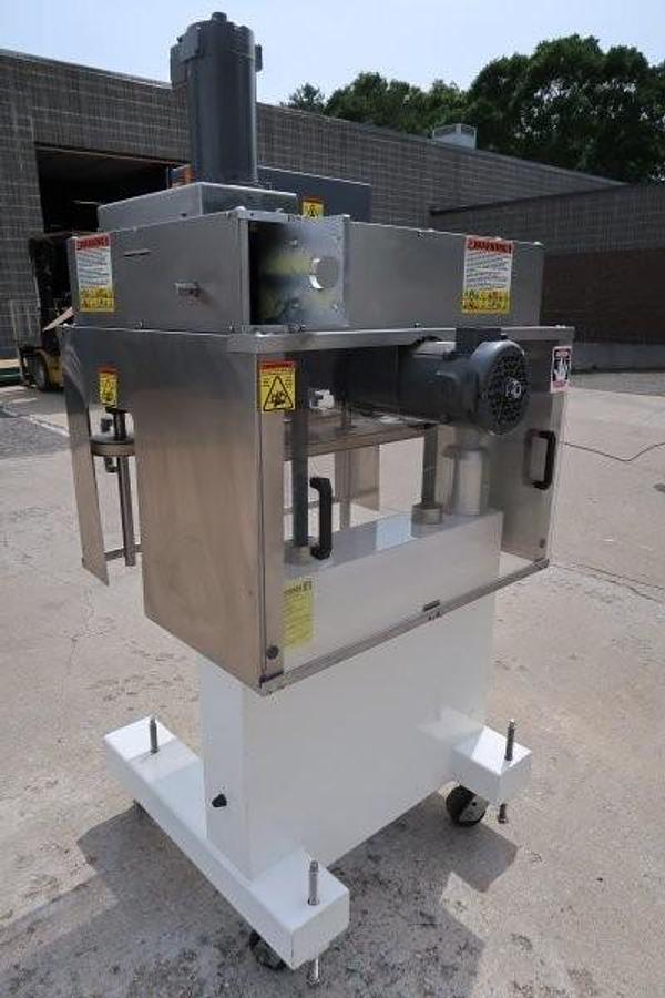Used Kaps-All FE-4 Automatic Four Spindle Inline Screw Capping Machine