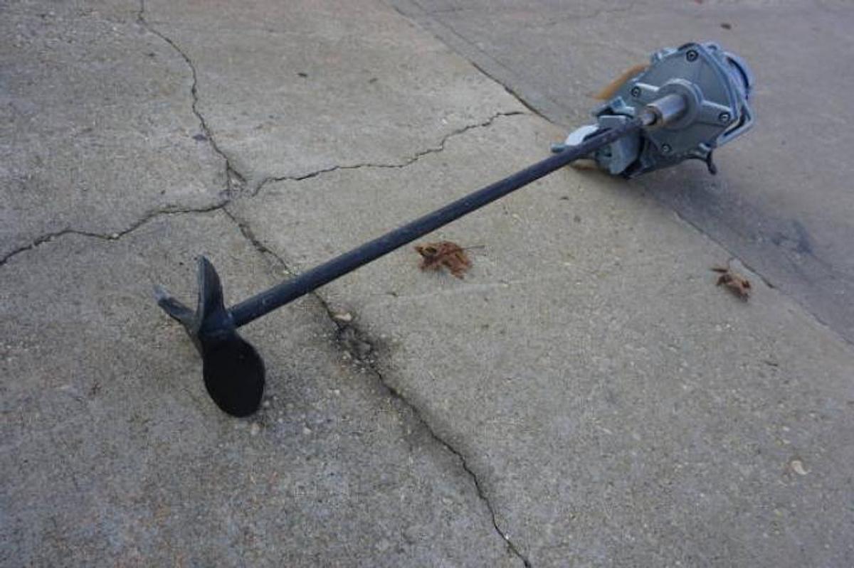 Used Chemineer 1 HP Clamp On Portable Agitator, 7 In. Dia. Prop