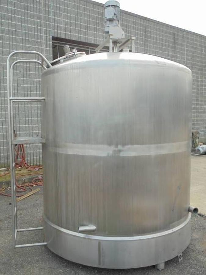 Used 1,500 Gallon Cherry Burrell Stainless Steel Closed Mix Tank with Pitched Bladed Agitators