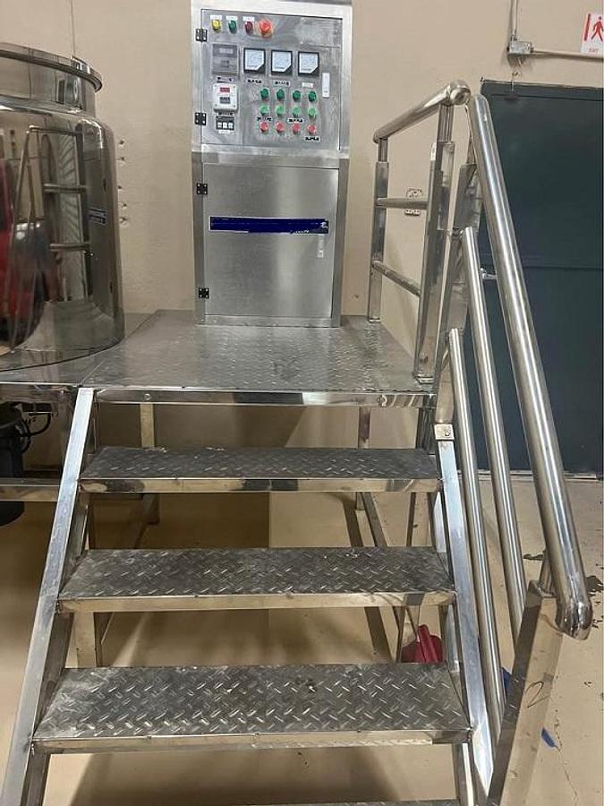 Used 200 Gallon Electric SS Double Motion Mixing Tank with High Shear Mixing