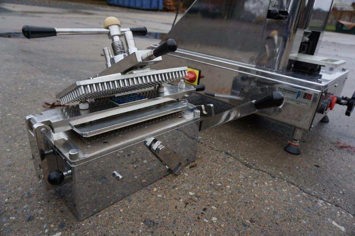 Used PAM AL-90 Bench Top Encapsulator With MF-30 Filler