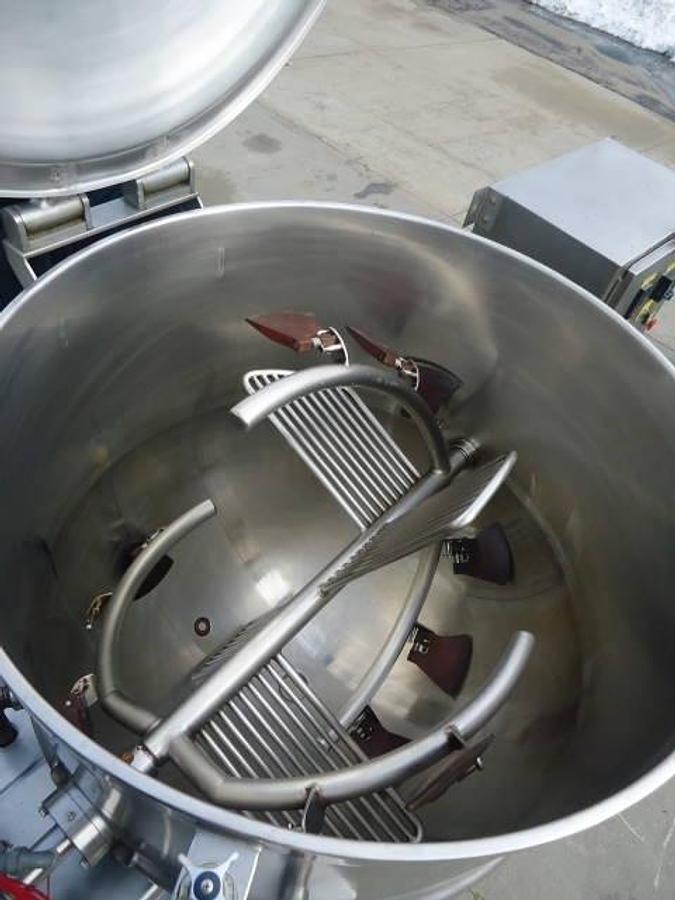 Used 200 Gallon Cleveland Stainless Steel Cook/Chill Agitated Kettle, 100 Psi