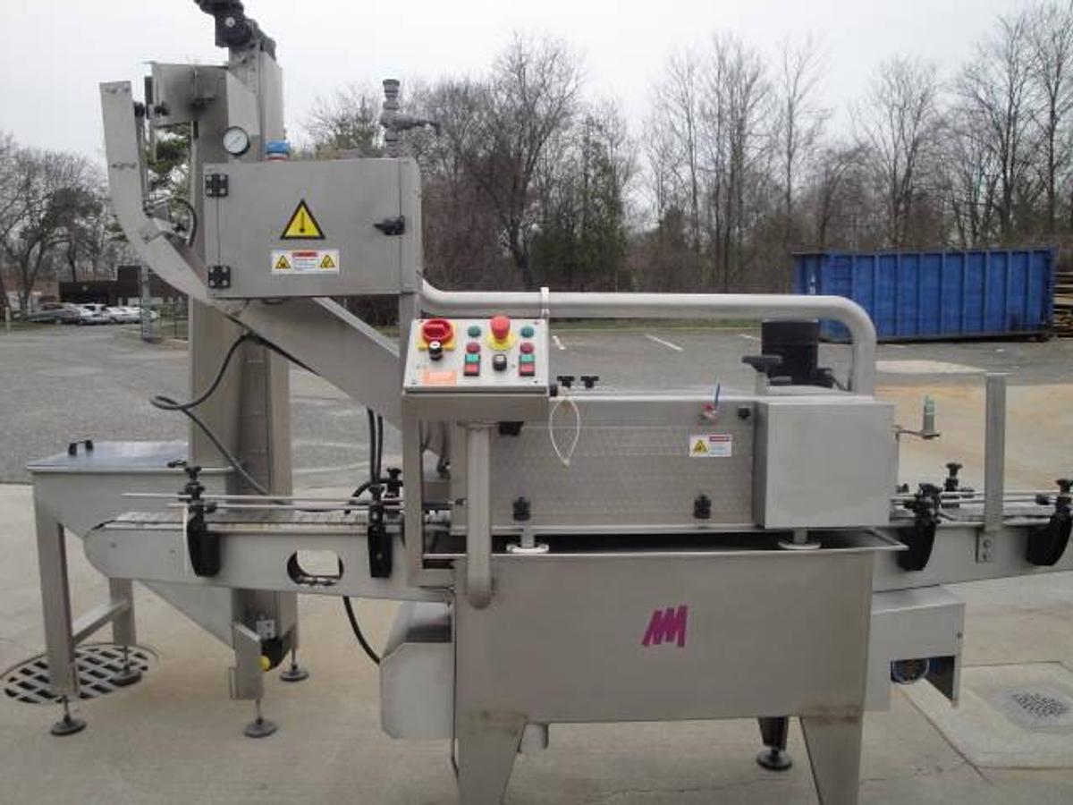 Used Emerito 2.8 Automatic Twist-Off Steam Capping Machine, Stainless Steel