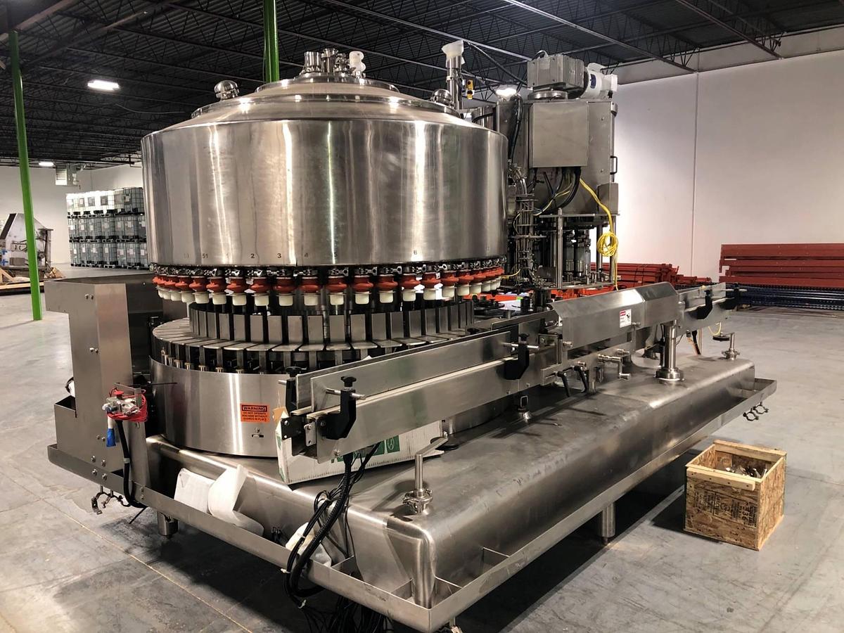 Used Federal 51 Valve Rotary Filler With 17 Head Cap Station, Juice Filling