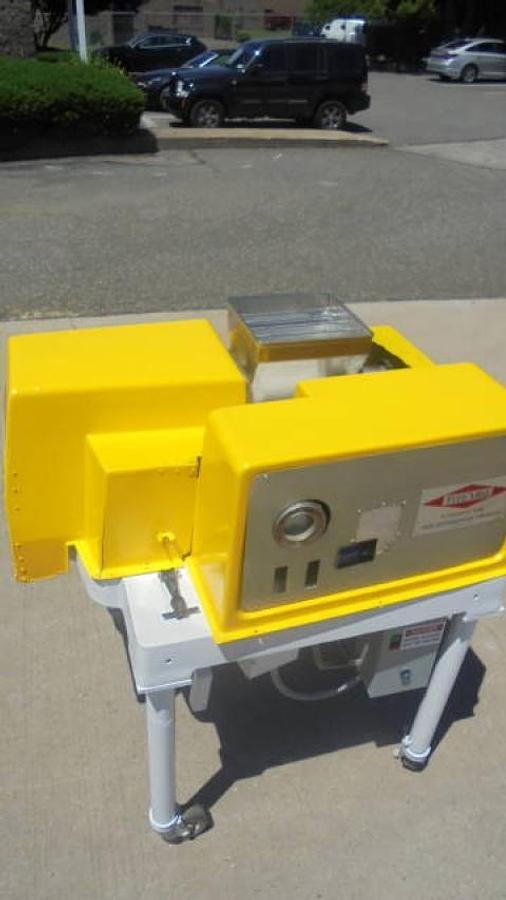 Used Fitzpatrick DAS06 Pulverizer/Comminutor, Screw Feed, Jacketed Chamber