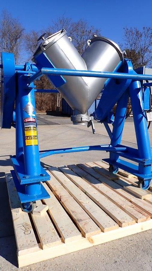 Used 3 Cu. Ft. Patterson Kelley SS Twin Shell Blender, 60 Lbs/CF Density