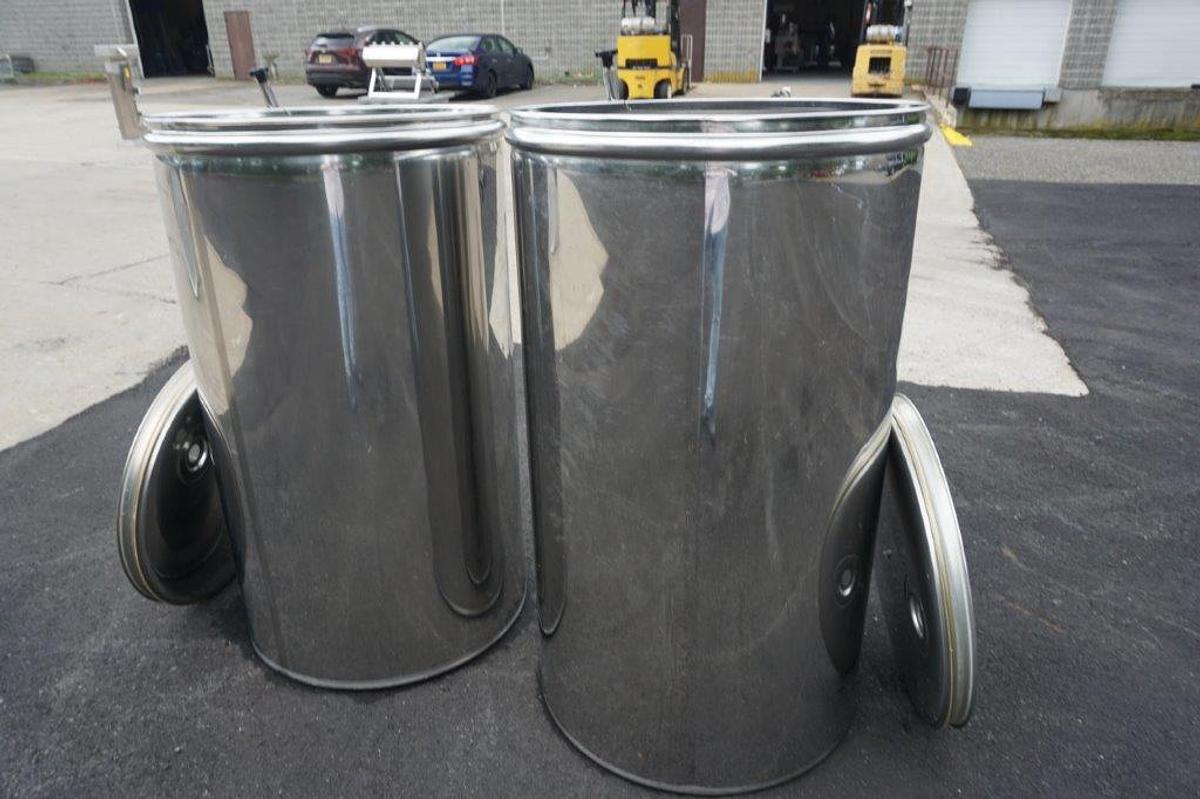 Used 132 Gallon L.A. Inox (Italy) Wine Tanks with Floating Lids (2)