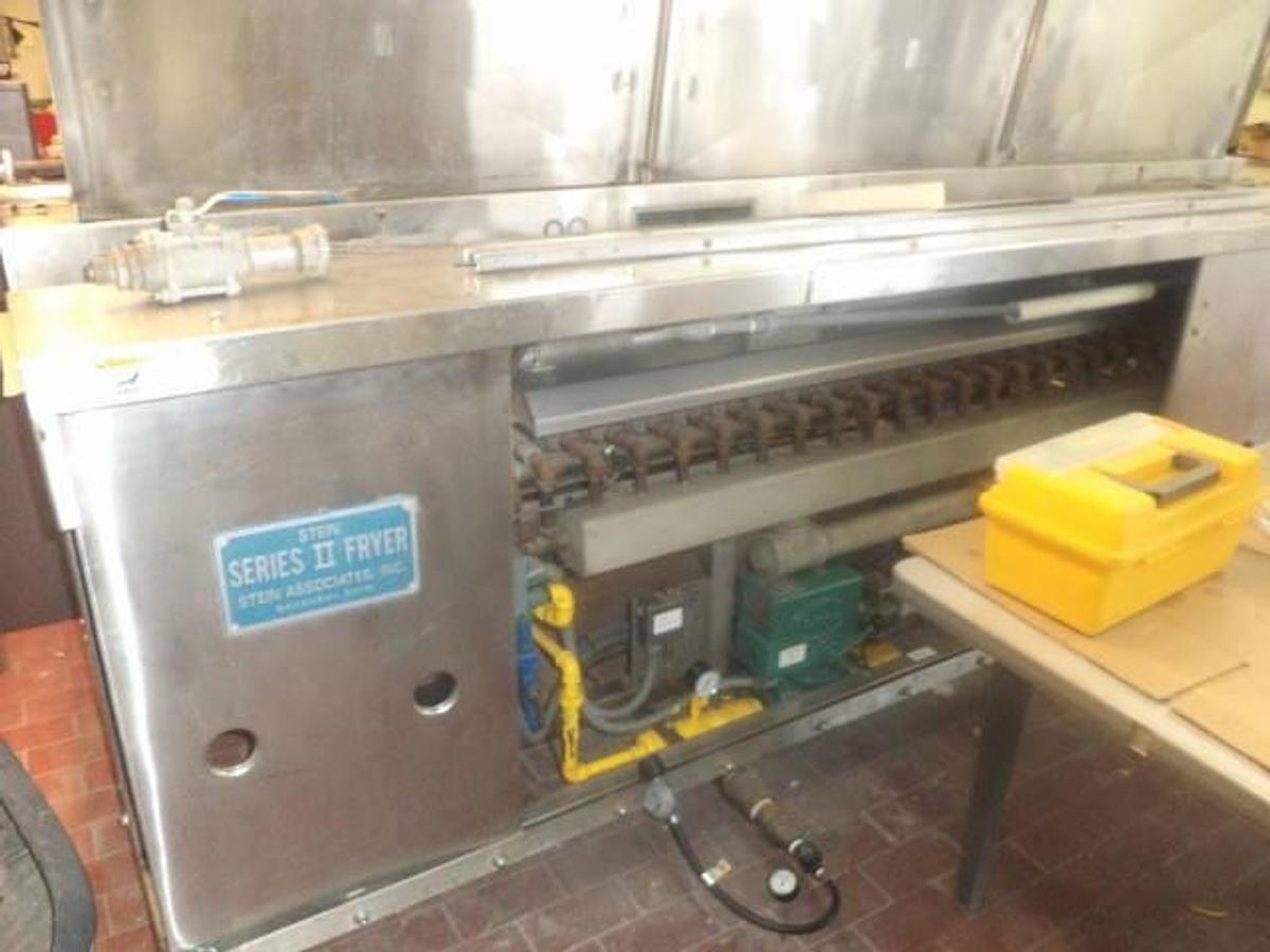 Used Stein Series II Stainless Continuous Gas Fired Fryer, 20 inch wide belt