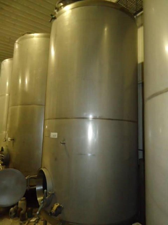 Used 1,500 Gallon Hubert C. Stollenwerk Stainless Vertical Closed Tank