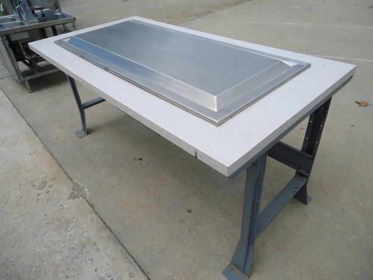 Used Lipstick Chill Table, 36 Inch Wide By 72 Inch Long