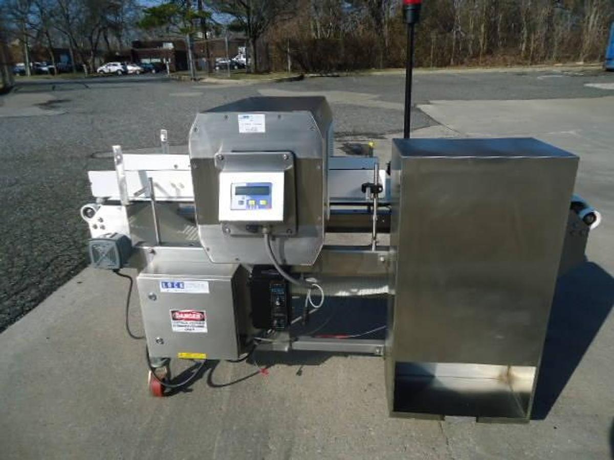 Used Loma/Lock Conveyorized Stainless Steel Metal Detector, 13.75 In. X 8.5 In.