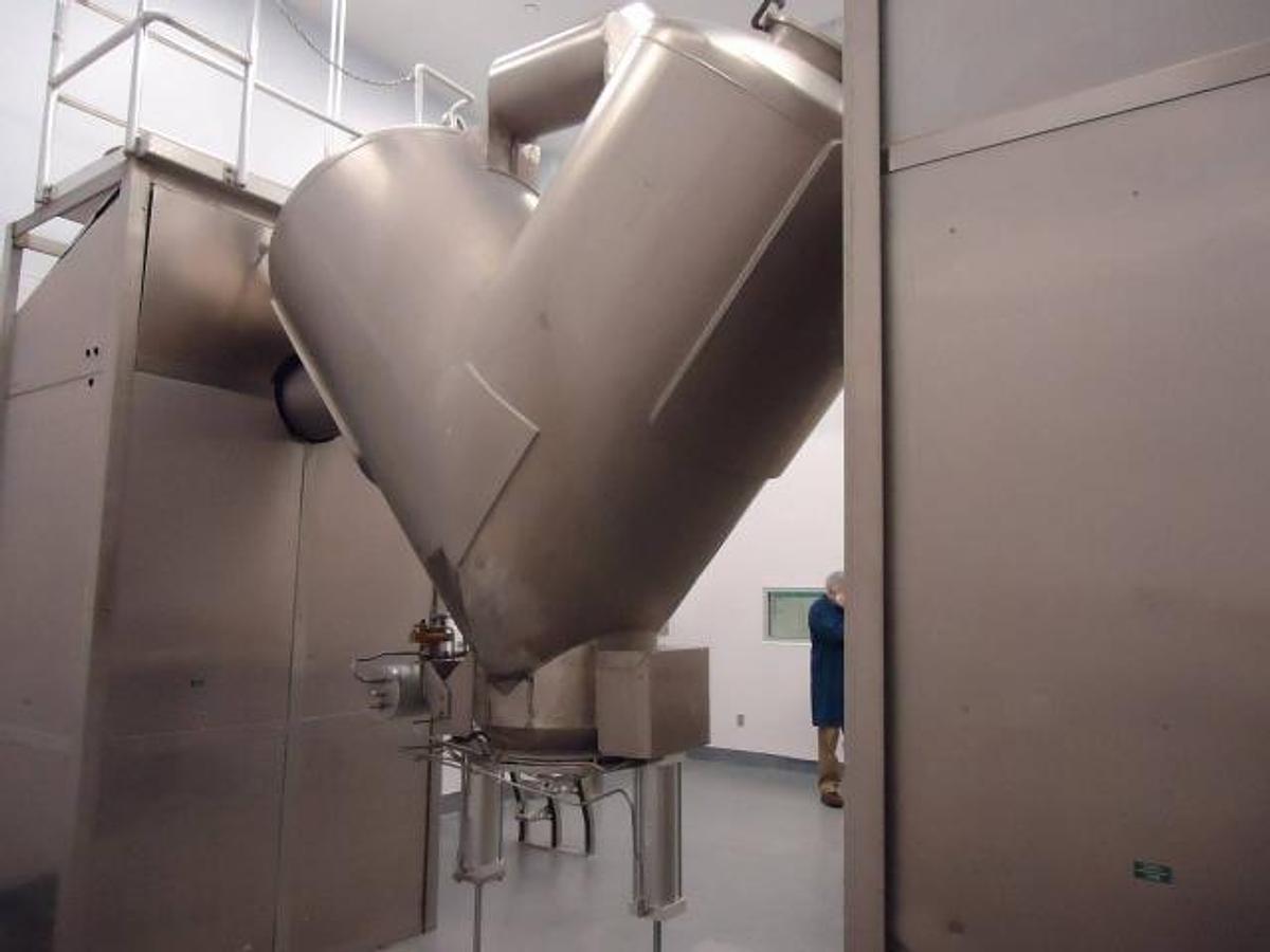 Used 60 Cu.Ft. Gemco Stainless Twin Shell “V”” Blender, With Bar, Pharmaceutical