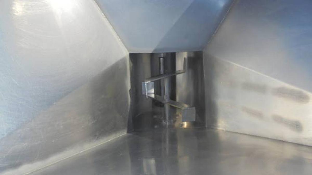 Used Flexicon 4 In. Diameter Flexible Screw Conveyor With Hopper Prebreaker