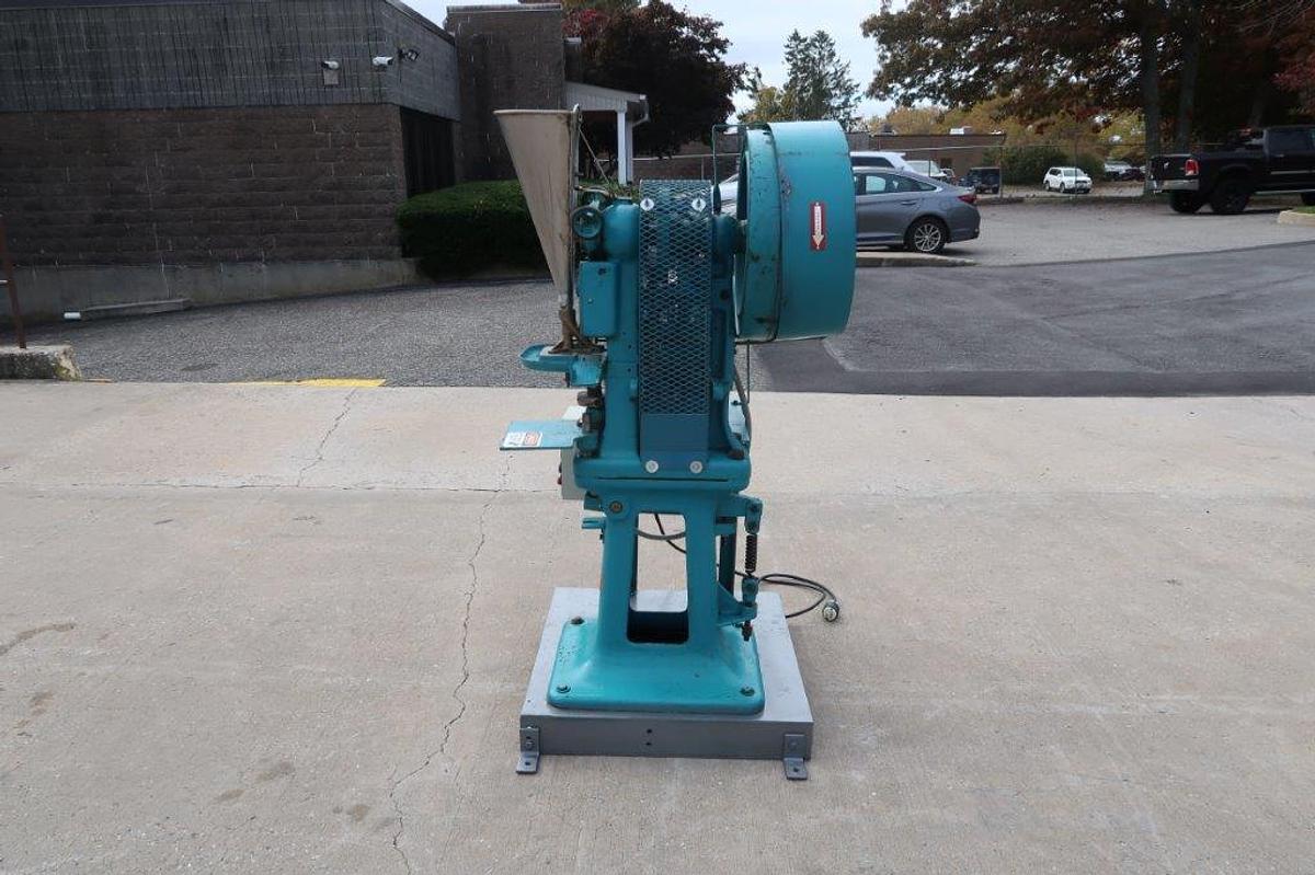 Used Stokes Single Punch Tablet Press, 95 Tablets Per Minute