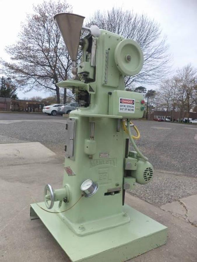 Used Manesty E2 Single Punch Tablet Press