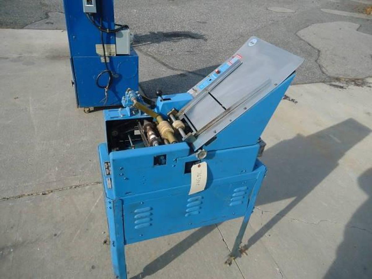 Used Labelette 11c Semi-Automatic Glue Labeler, Portable