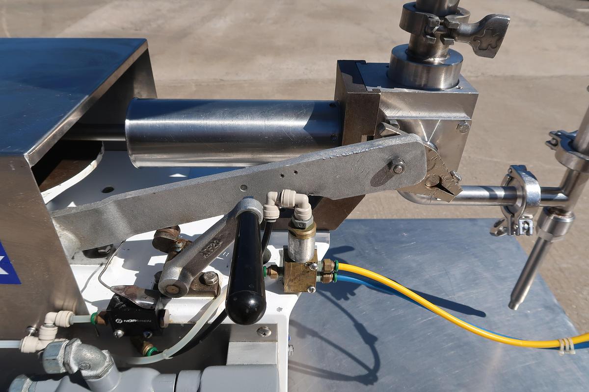 Used Simplex AS-1 Single Piston Filler, Electric